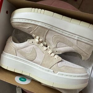 Nike Air Jordan Elevate Low Sneakers